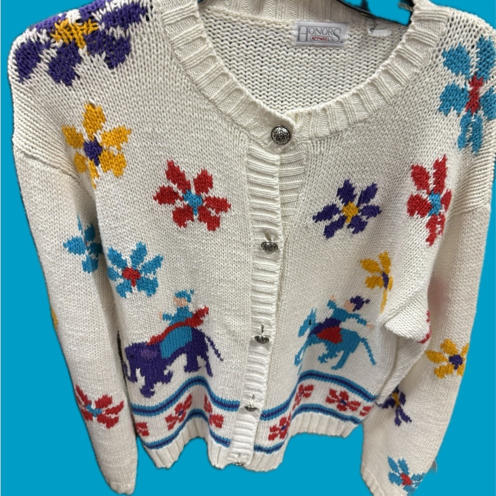 Vintage colorful floral sweater